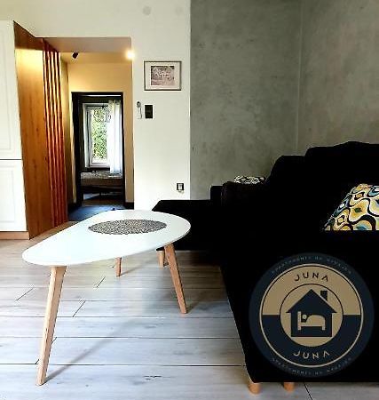 Juna2 - Nowoczesny Apartament W Centrum Z Widokiem Na Park Pruszków Kültér fotó